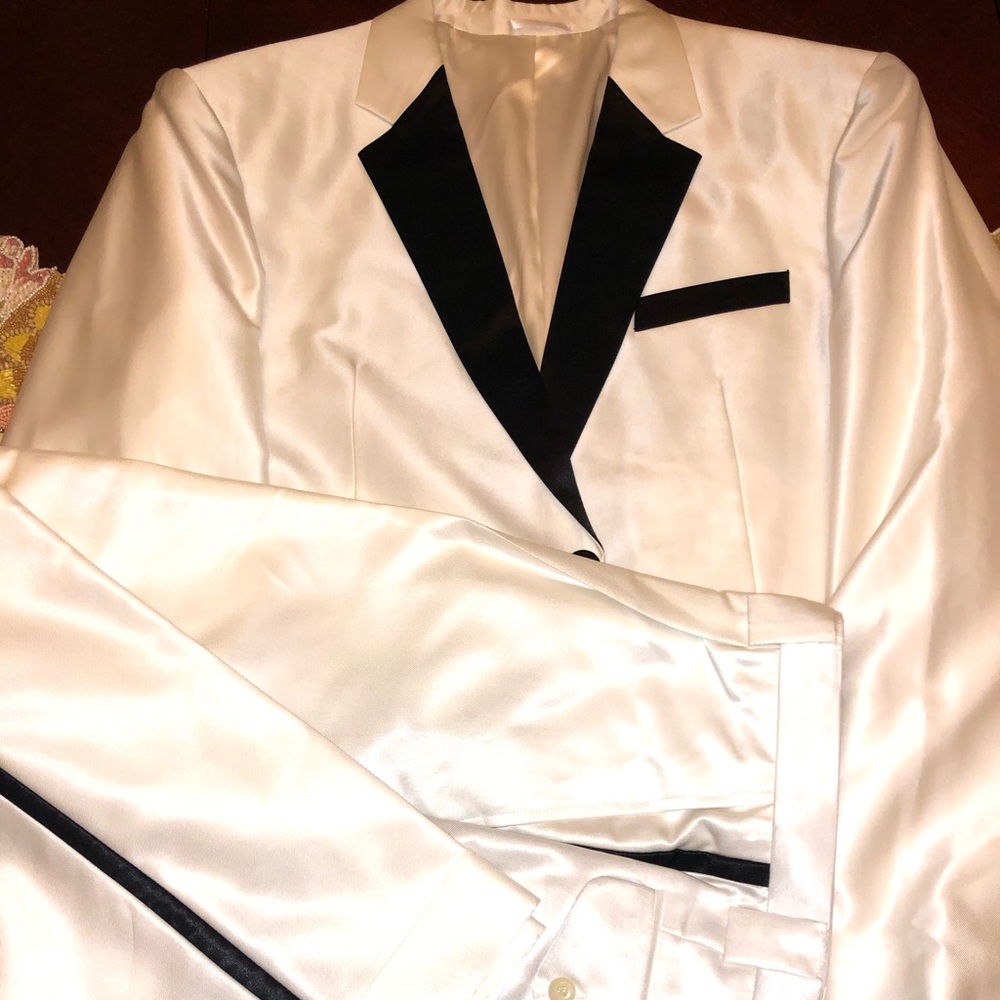 BeSpoke Fit 🧵 Tuxedo 🤵🏽 ♠️ - Picture 8 of 8